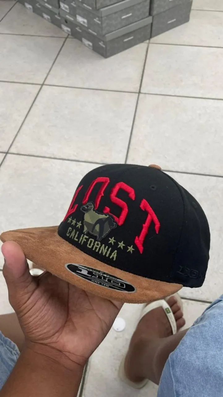 Boné Lost Califórnia 