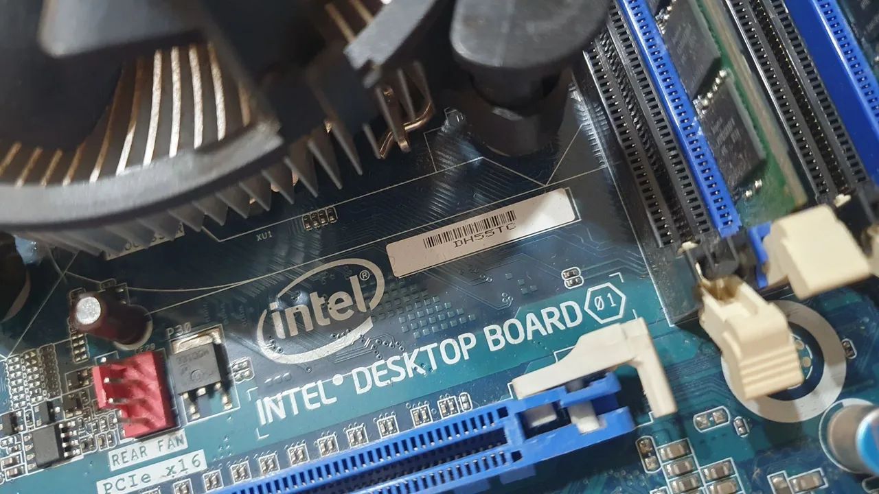 placa mãe intel desktop board dh55tc i7 8gb ram - Foto 2