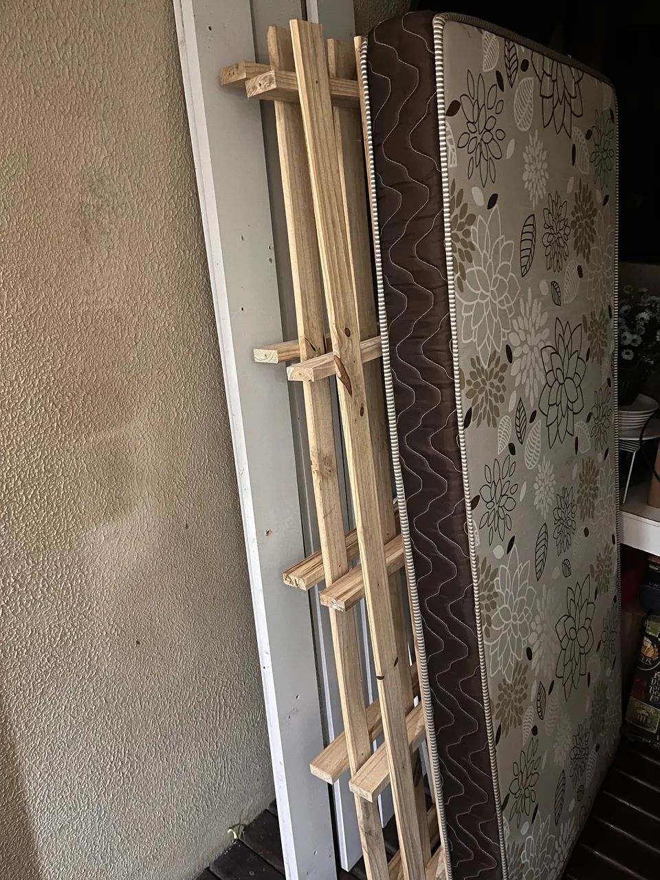 Beliche branco com 1 colchão  - Foto 3