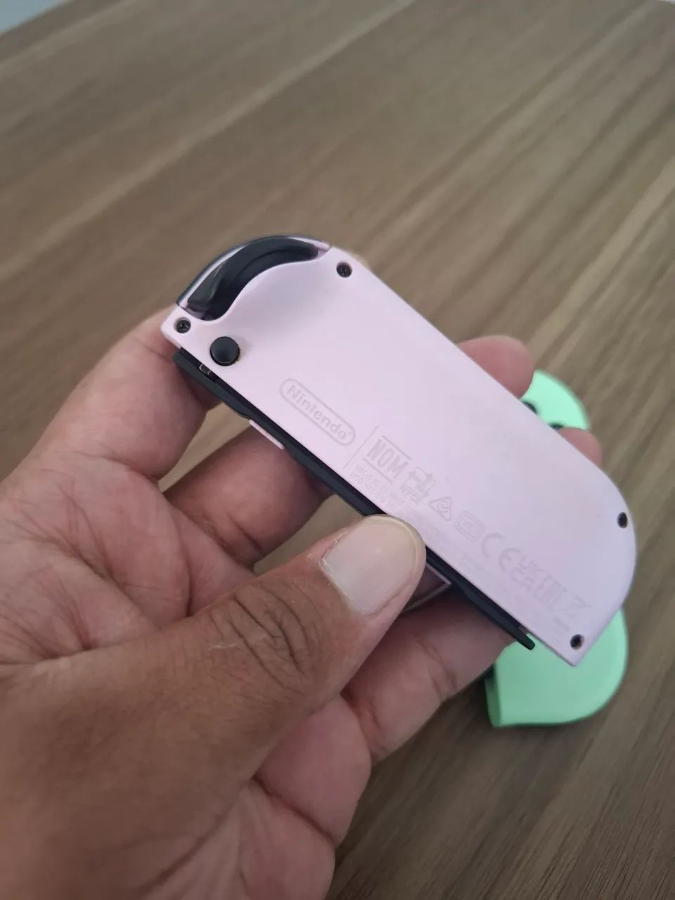 Joy-Cons Nintendo Switch - ORIGINAIS - Verde e Roxo - ENVIO - Foto 2