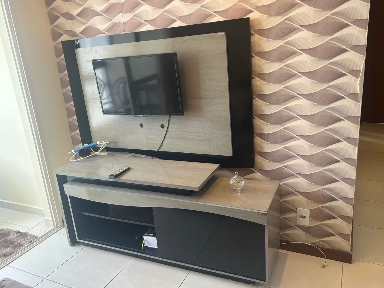 Vendo rack e painel de TV