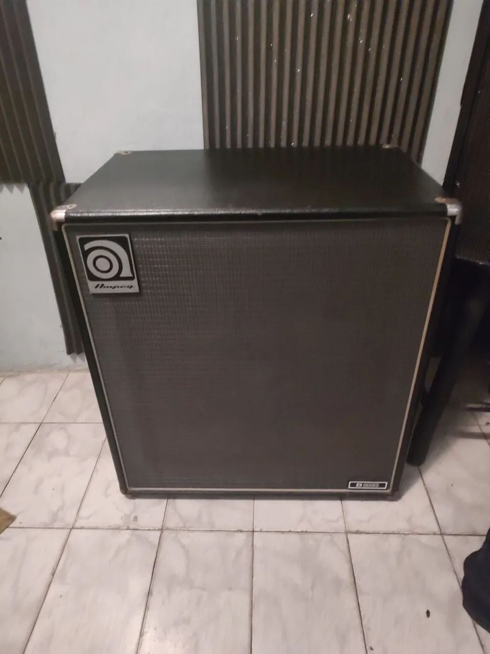Caixa Ampeg série B 410 he  - Foto 5