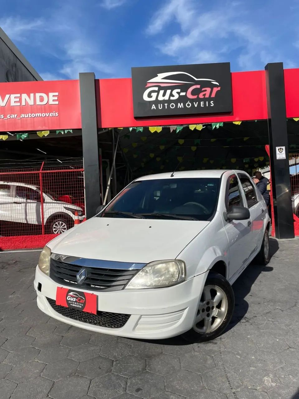 Renault Logan Authentique Hi-flex 1.0 16V 4P 2012