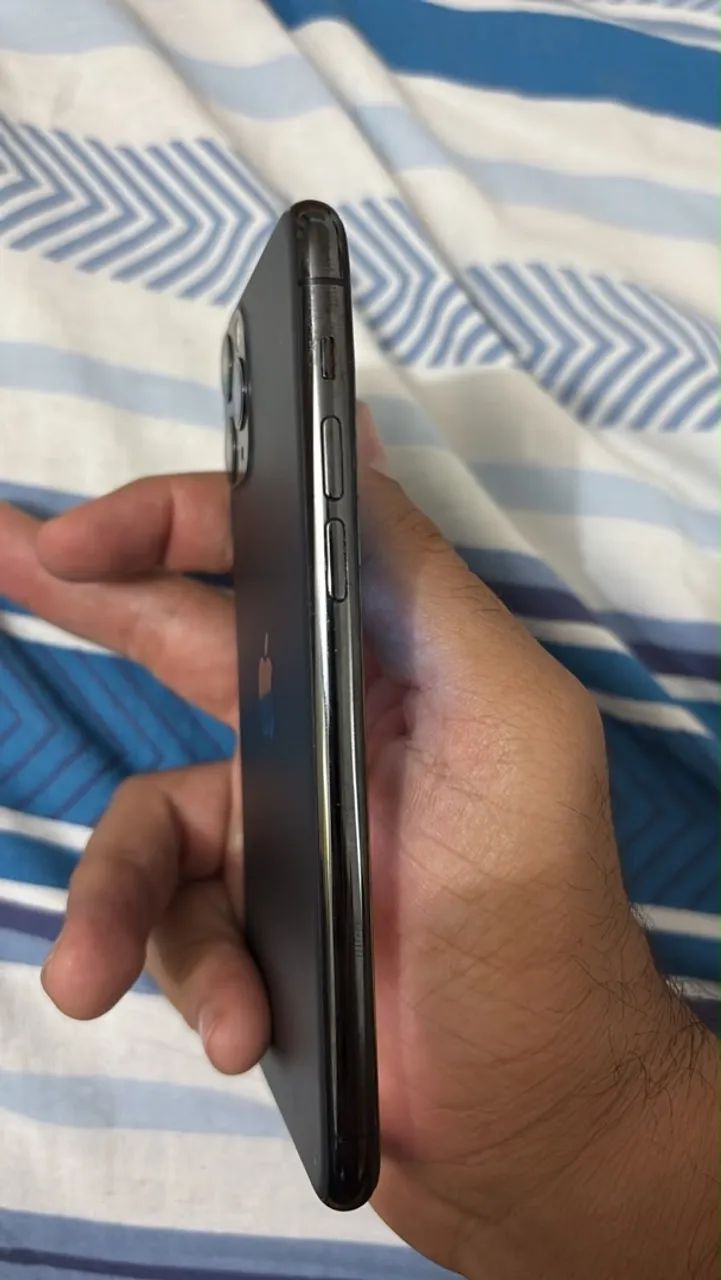 Vendo IPhone 11 Pro 256 GB  - Foto 2