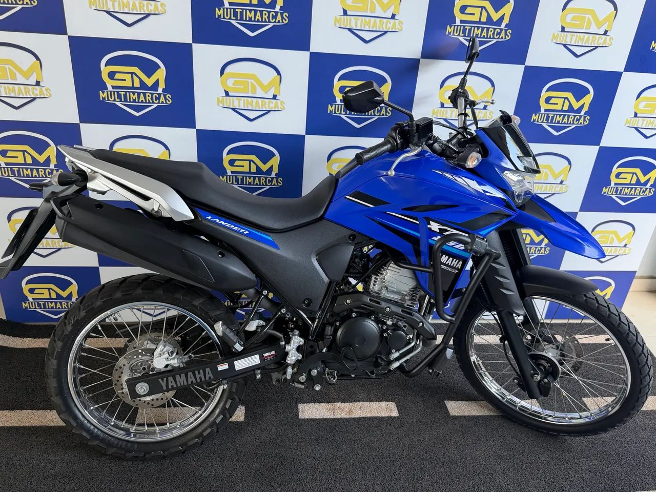 Lander 250cc 24/24 4mil km 