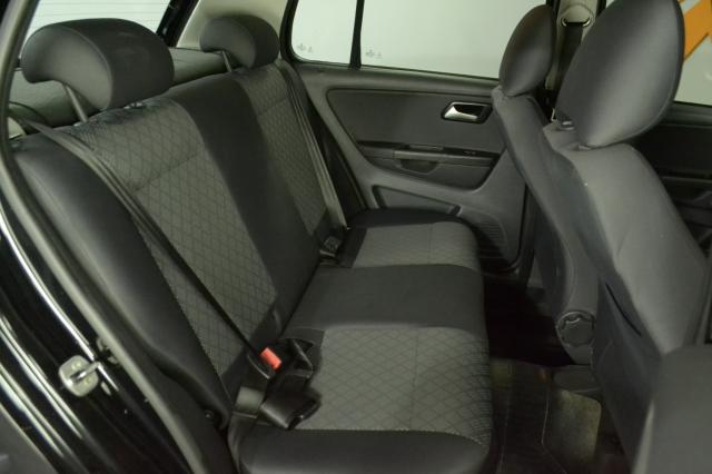 VolksWagen Fox Trendline 1.6 Flex 8V 5p - Preto - 2015 - Foto 12