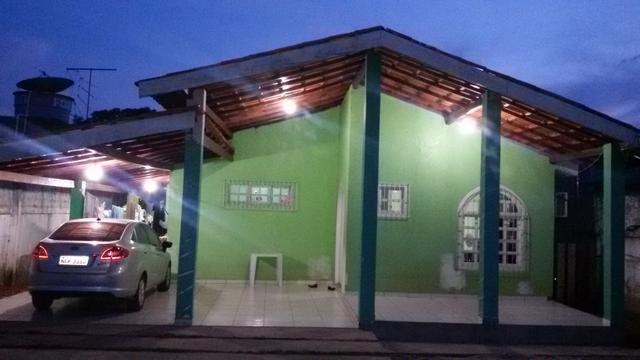 Casa com 2/4 área nobre Jardim felicidade 1