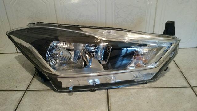 Farol direito Nissan kicks (led)