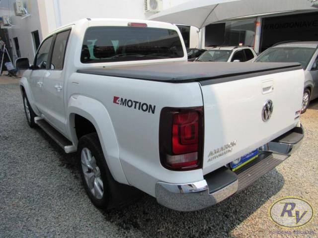 VOLKSWAGEN AMAROK 2017/2017 2.0 HIGHLINE 4X4 CD 16V TURBO INTERCOOLER DIESEL 4P AUTOMÁTIC - Foto 3
