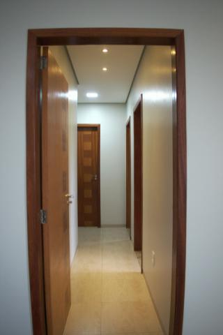 Vende-se apartamento amplo - Foto 3