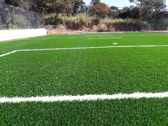 Grama sintética para campo de futebol