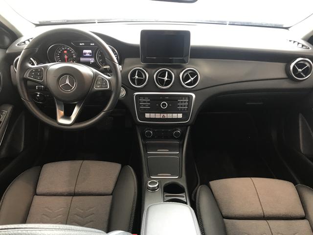 Mercedes GLA200 Style 1.6 TB flex - Foto 2
