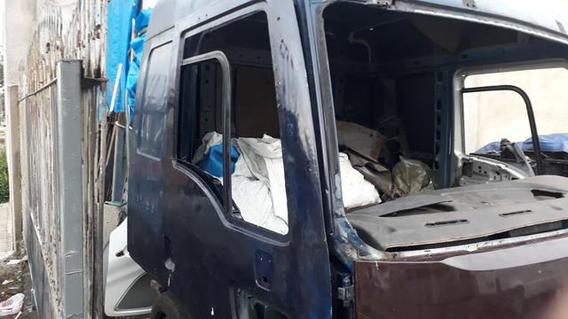 Cabine ford cargo dupla - Foto 12