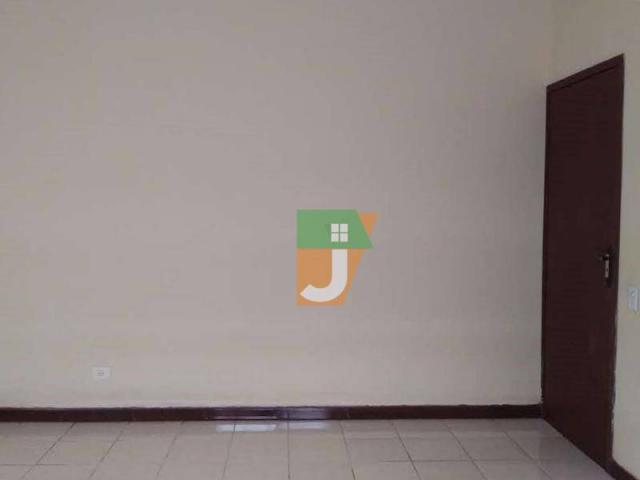 Casa com 4 dormitórios para alugar, 164 m² por R$ 1.690,00/mês - Cajuru - Curitiba/PR - Foto 7