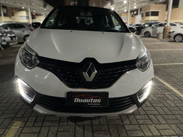 RENAULT CAPTUR INTENSE 2018 AUTOMATICO ** CARRO TOP **