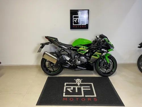 MOTO KAWASAKI NINJA 636
