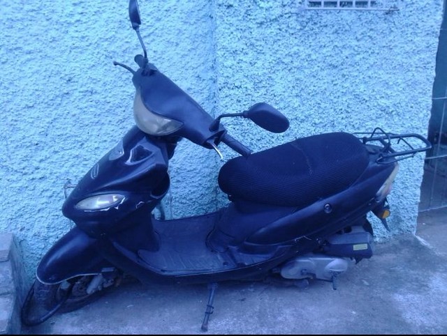 MOTO JONNY 50 CC 2.000 REAIS *