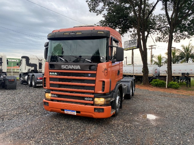 SCANIA 124 400 6X2 2002