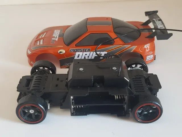 Carrinho Controle Remoto Rc Drift Maisto Tech Monster Drift 1/24