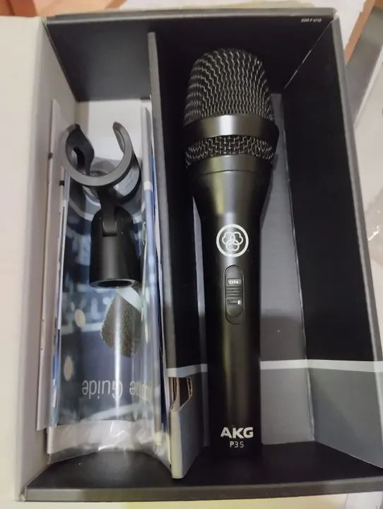 AKG Microfone Professional P3S
