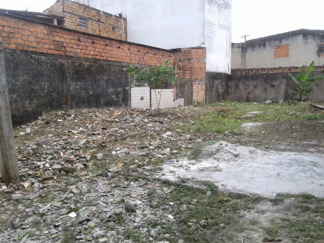 Terreno 333m²AT, bem localizacao na Rua Mucaja proximo Pedro Alvares Cabral e Senador Lem