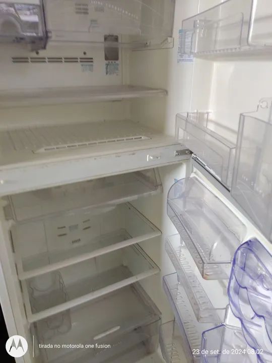 REFRIGERADOR ELECTROLUX DF 46 220V - Foto 2