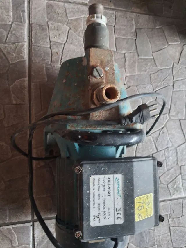 Bomba Lepono auto aspirante XKJJX 900I 7.6A