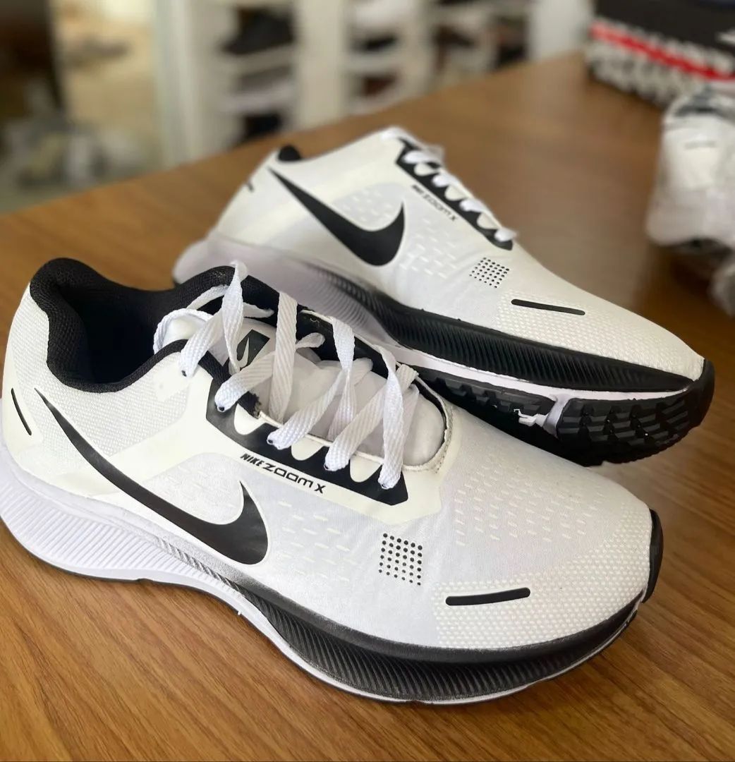 Tênis Nike Modelo Nike Air Max Tênis Nike Air Max AP Bege Conforto