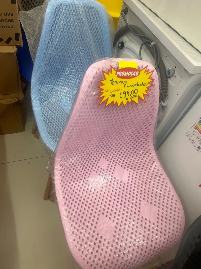 Cadeiras Eiffel furadinhas só 199 - Foto 6