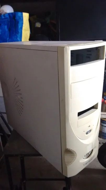 Gabinete ATX Capricorn II 