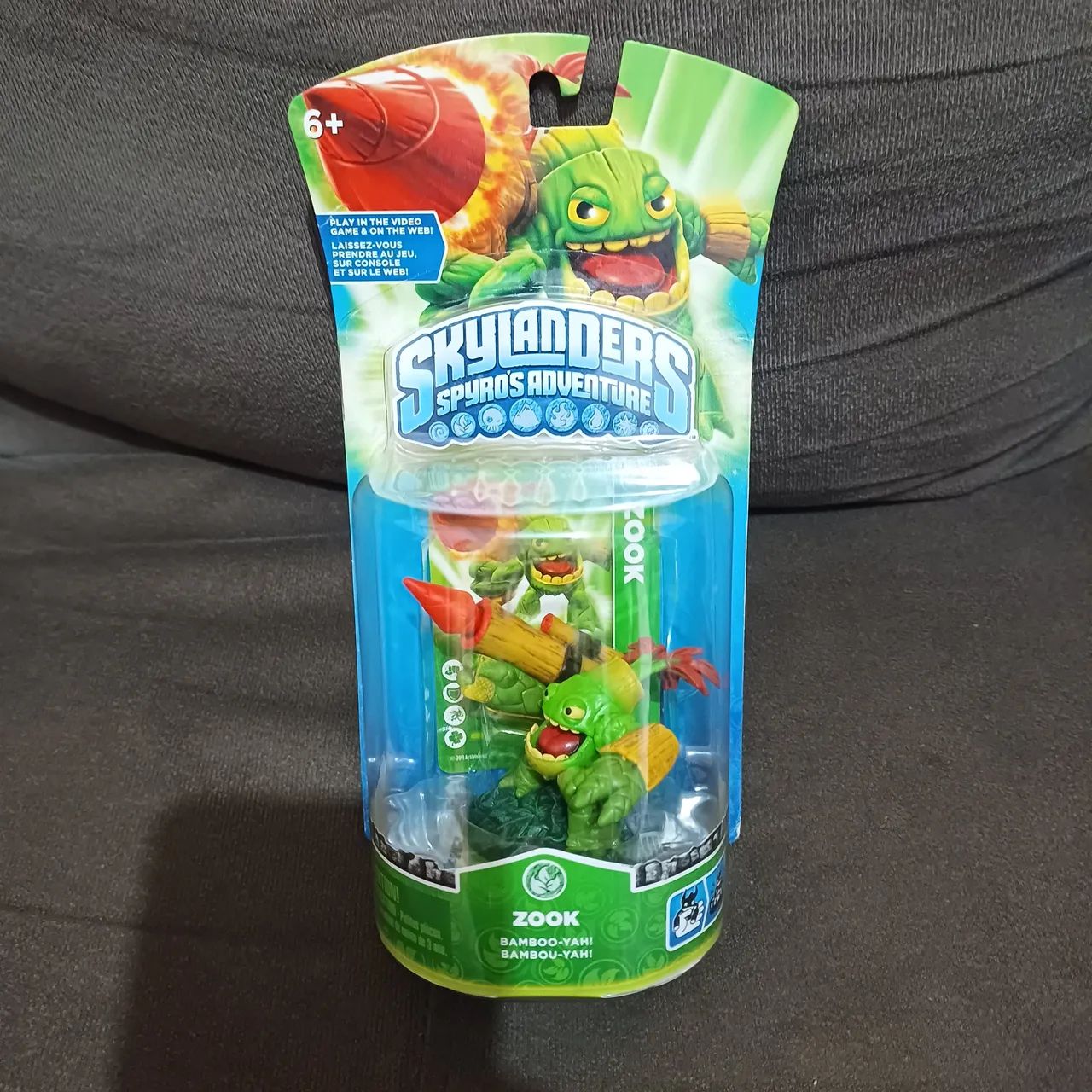 Boneco Skylanders Zook na caixa
