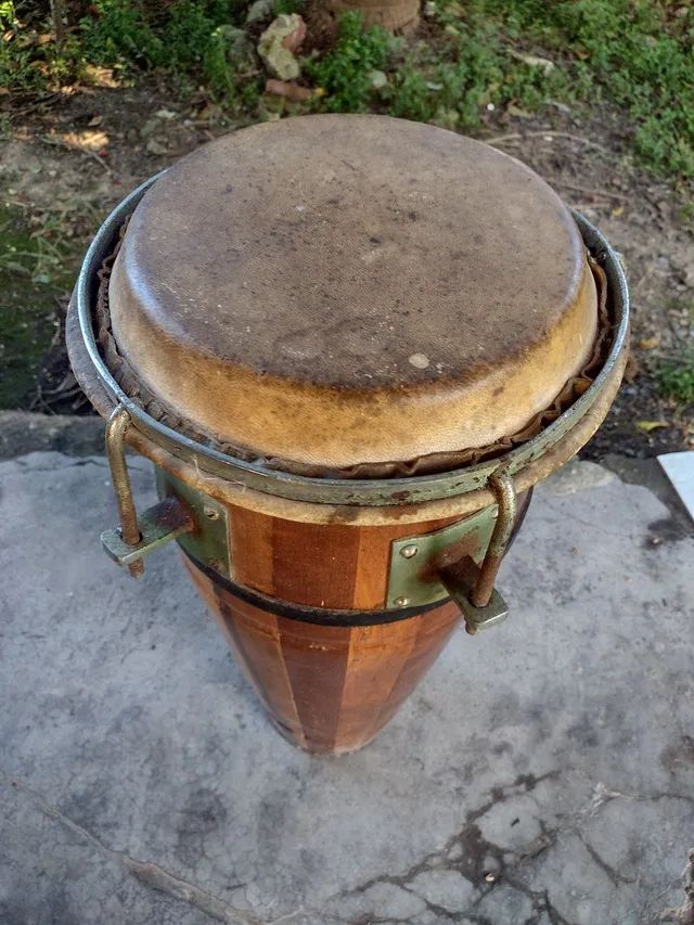 "congas tumbadoras" no Brasil