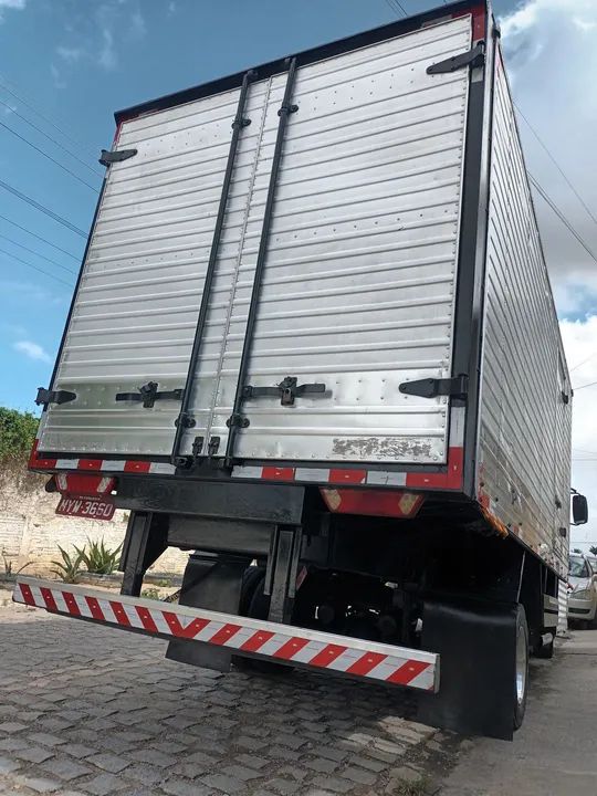 Caminhão VW 8.120 - Foto 14