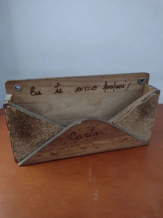 Porta carta em madeira