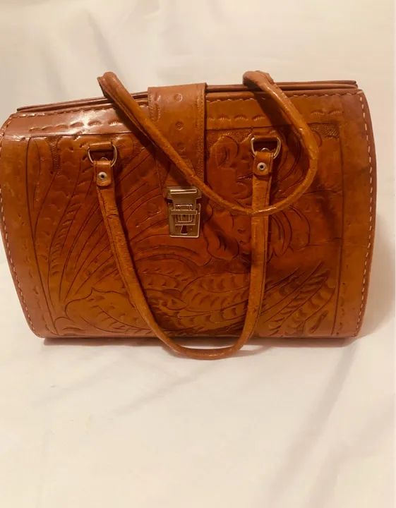 Maleta / Bolsa em couro trabalhado -Vintage  - Foto 5