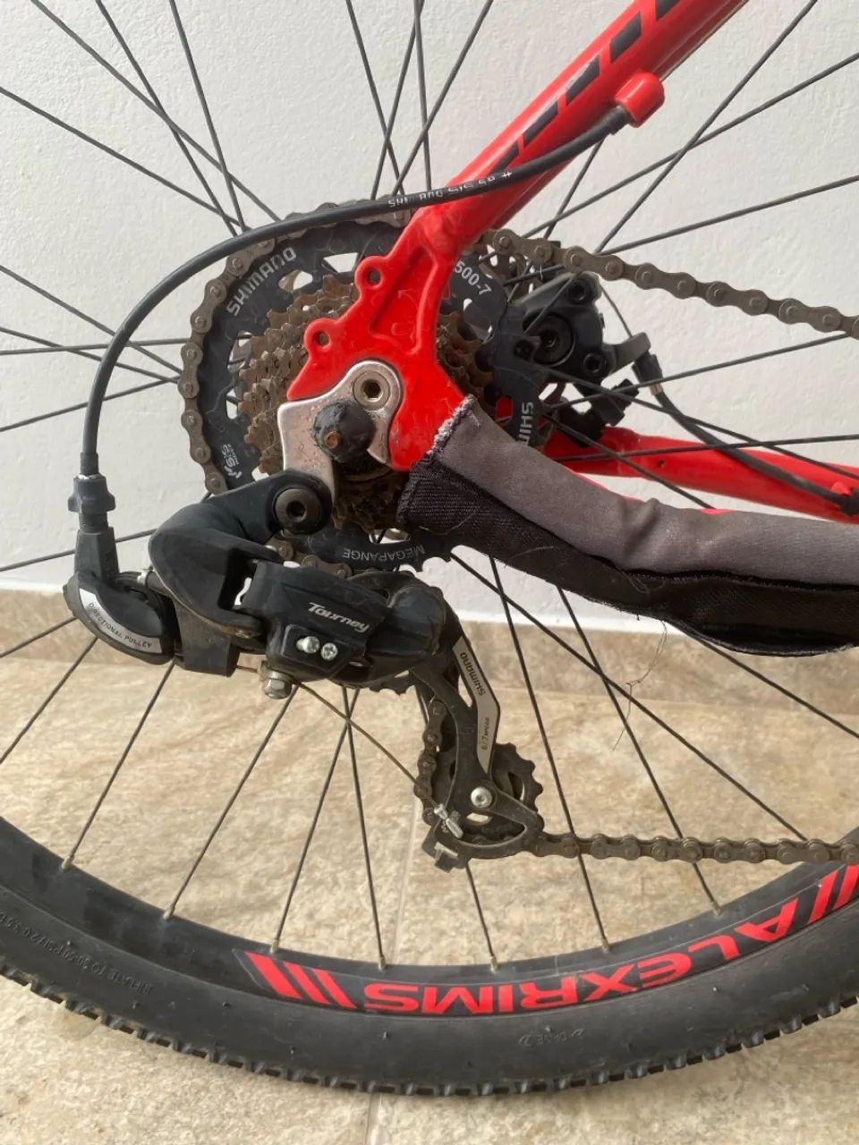 Bicicleta OGGI equipada em Shimano  - Foto 5