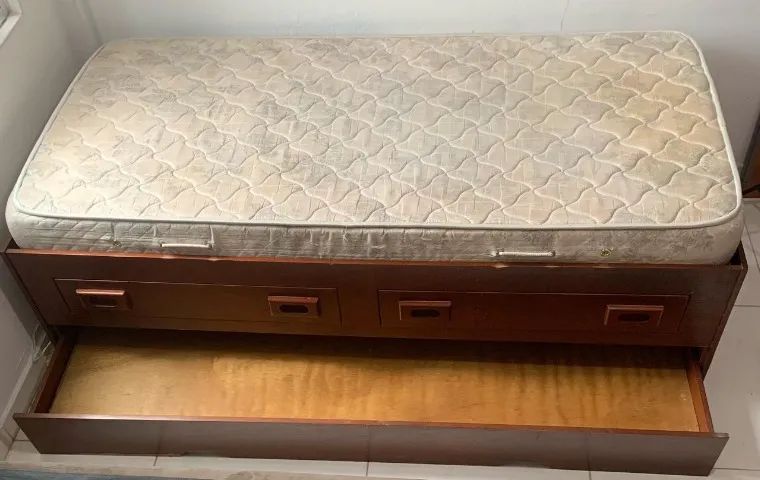 Bicama Madeira Maciça c gavetoes