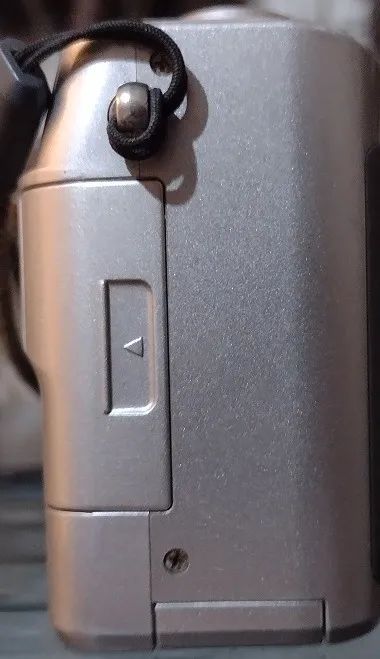 Câmera digital Panasonic Lumix Modelo DMC-LC 33 - 3,2 MP com zoom