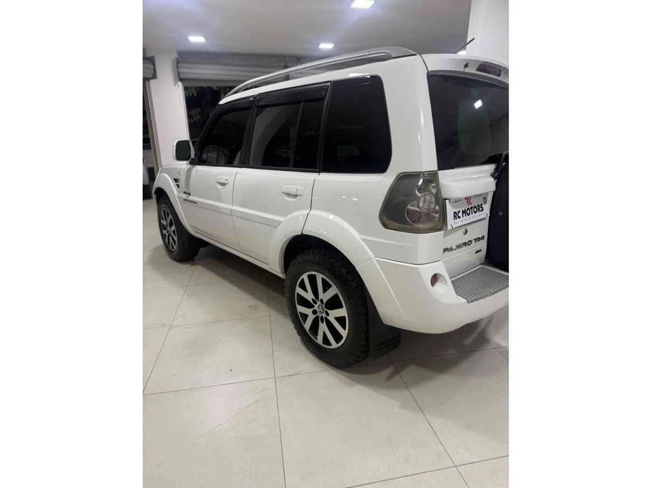 Mitsubishi Pajero tr4 2015 2.0 4x4 16v 140cv flex 4p automático - Foto 4