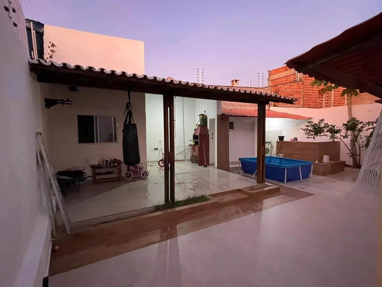 VENDO EXCELENTE CASA SOLTA NO COHAFUMA