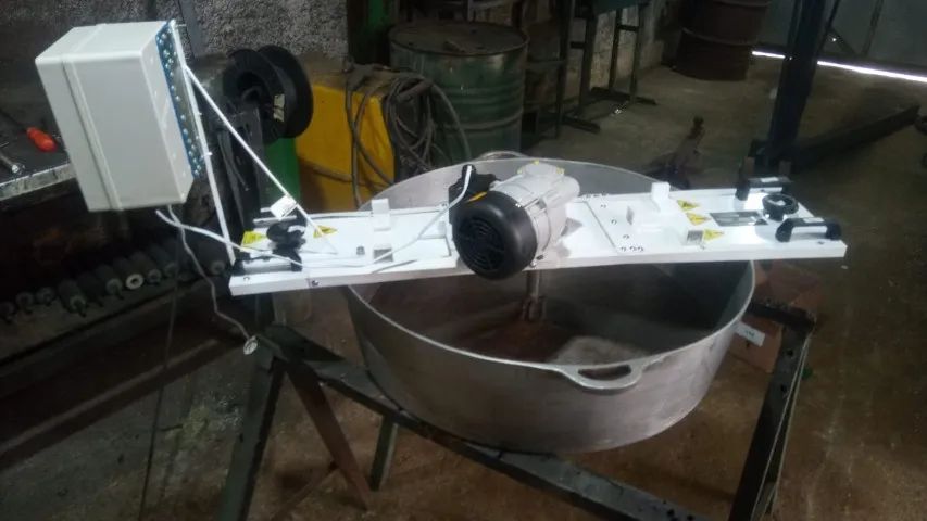 Panela agitadora automática para doces 