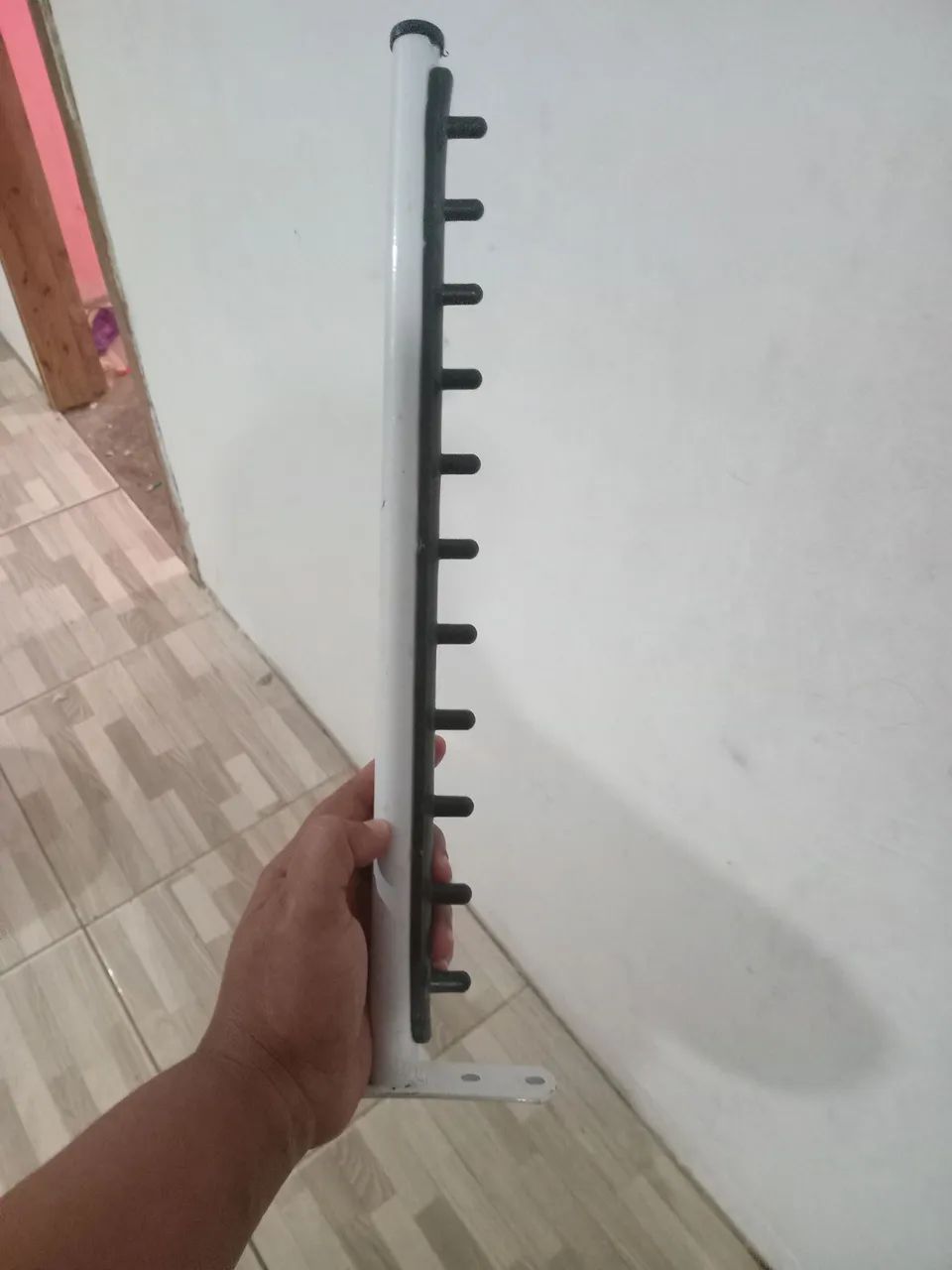 manequim 9 arara inclinada   - Foto 2