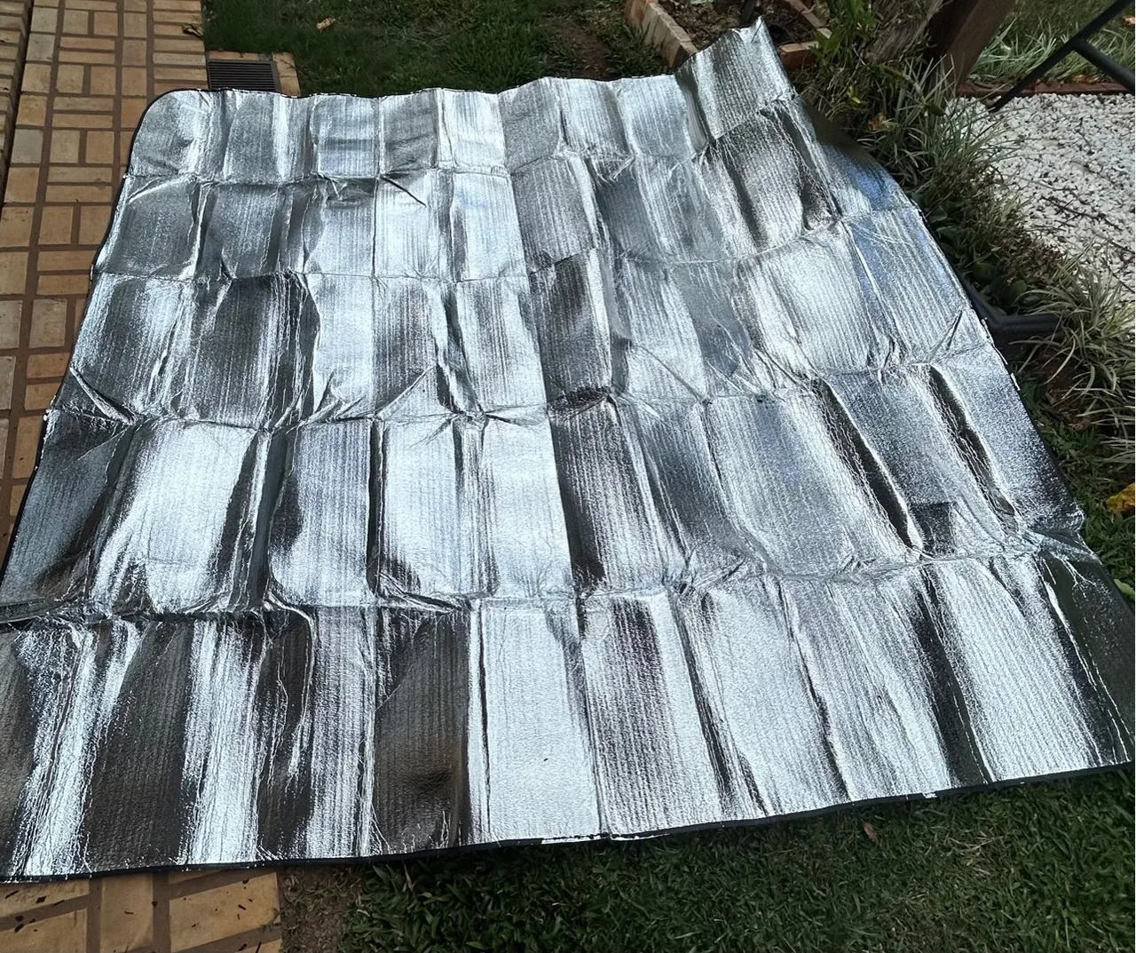 Manta Térmica para Camping - Impermeável e Isolante