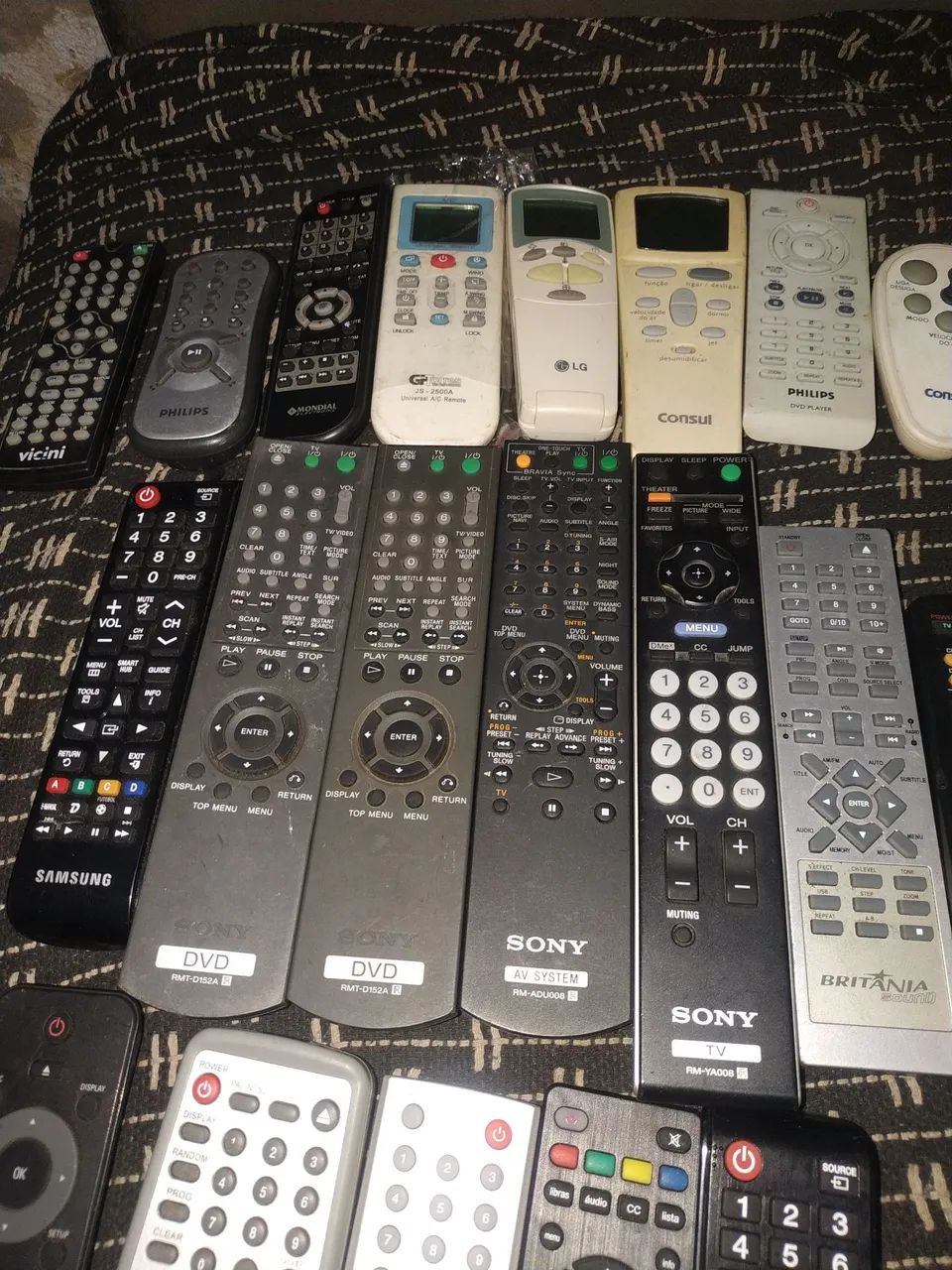 Controles remotos diversos  - Foto 2