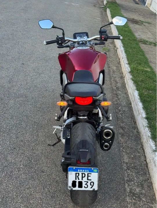 Honda cb 1000R ano 2022 somente 4.800 km! - Foto 5