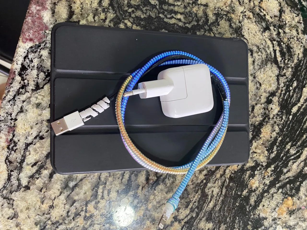 iPad Mini 2 - 64GB - Wi-Fi e 3GB + Carregador e Cabo originais - Foto 3