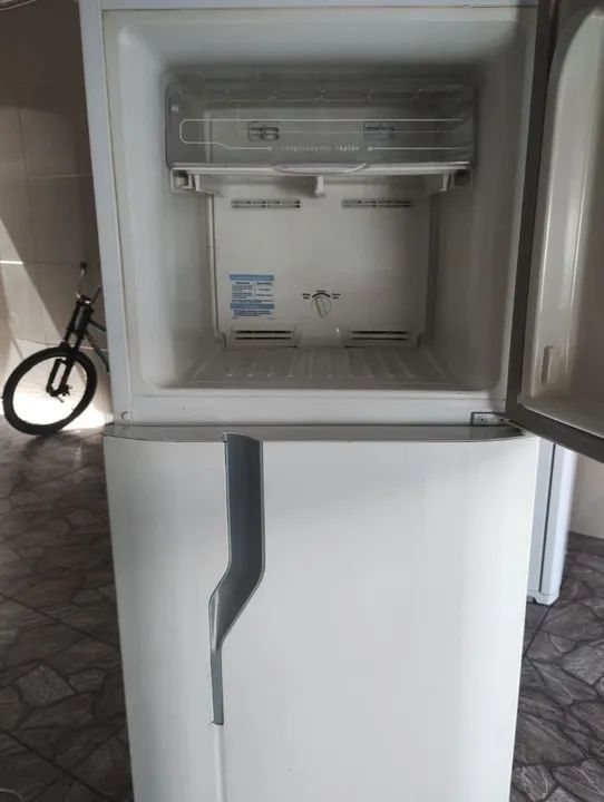 Geladeira duplex Eletrolux Frost Free frete grátis 