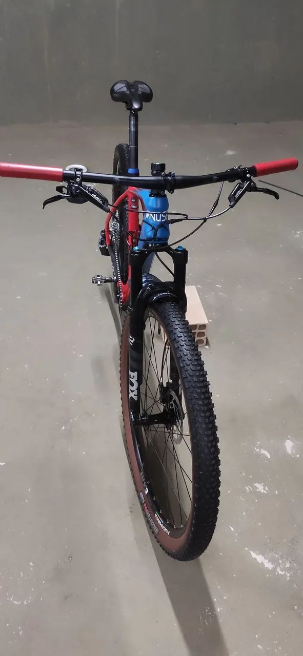 Bicicleta de competição aro 29 - carbono tamanho L 19 - Foto 2