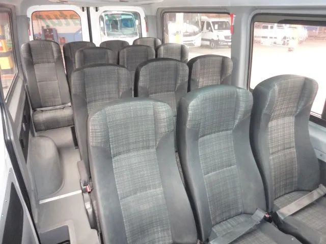 Van Sprinter M. Benz 415 Cdi - 18/19 - 16 Lugares - Foto 10
