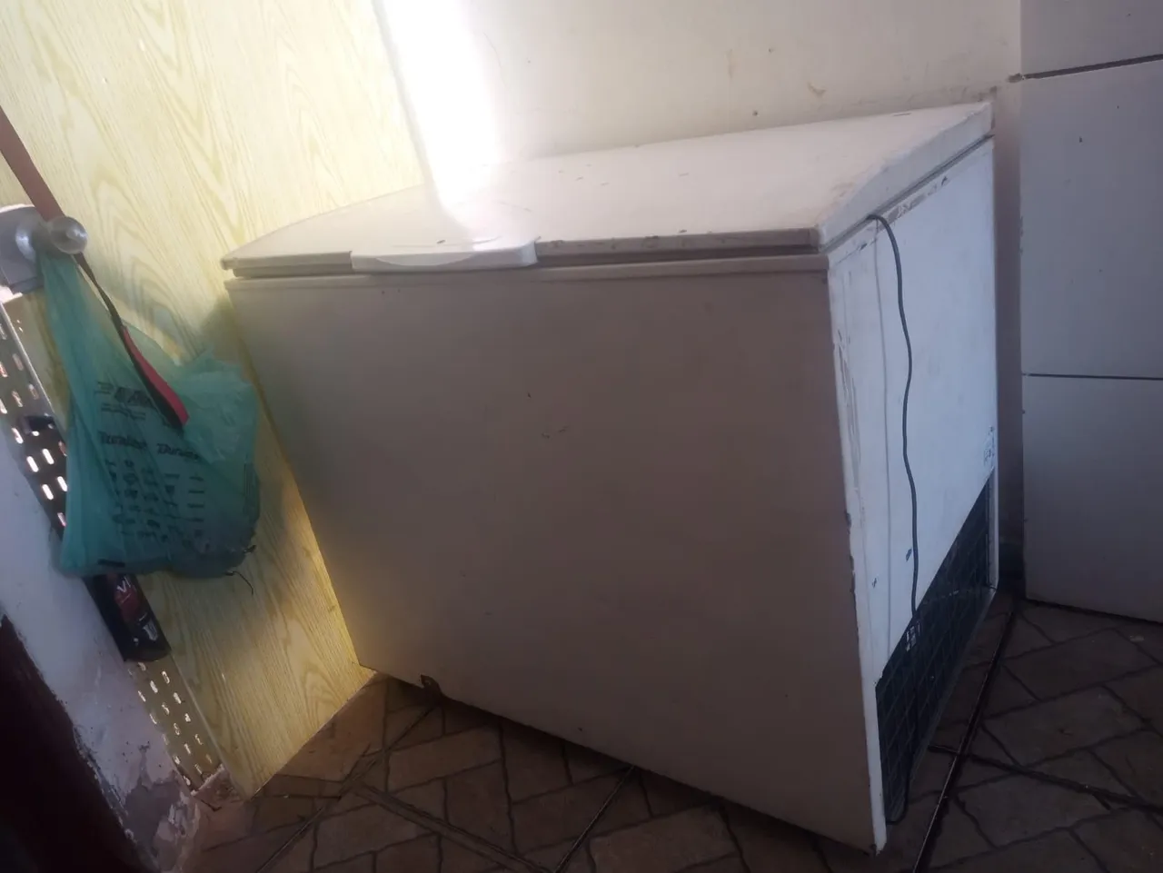 Freezer Horizontal Branco - Ideal para sua casa!